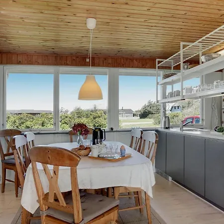 3 Bedroom Beautiful In *